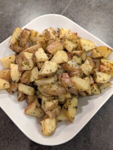 Oven-roasted potatoes with oregano